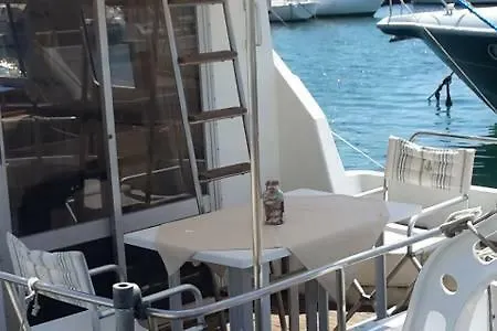 Boat & Breakfast Aldebaran *